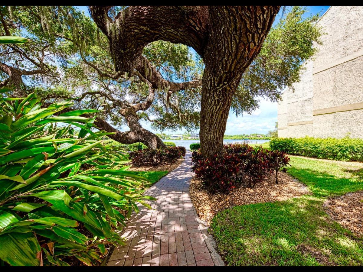Luxury Waterfront Views - Heated Pool - 1400Sf Duplex - Minutes To The Beach Сиеста-Ки Экстерьер фото